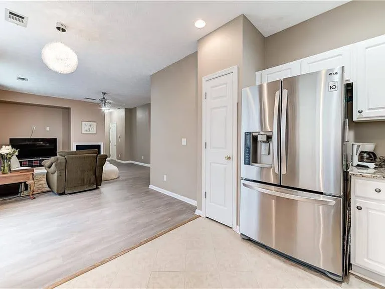 224 Harmony Ct — Photo 11