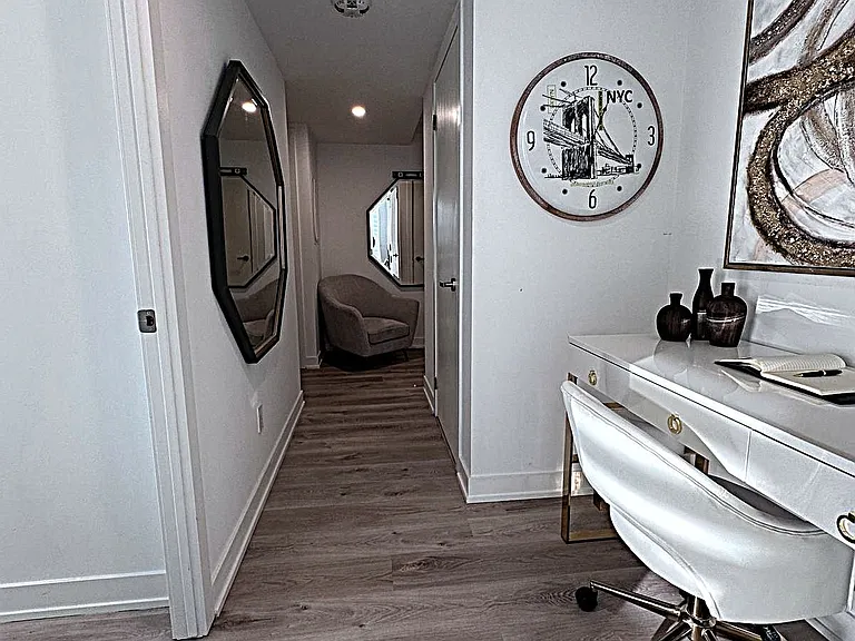 370 Martha St #1710 — Photo 4