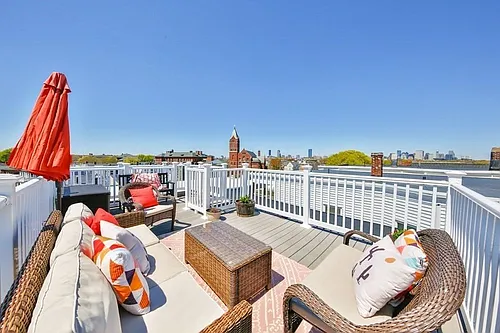22 Buttonwood St Photo 1