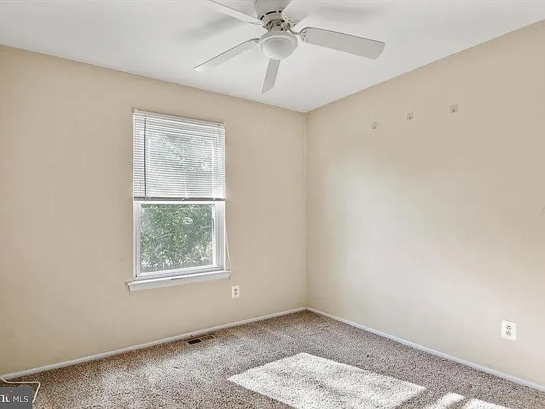 3904 Elberta Ln — Photo 19