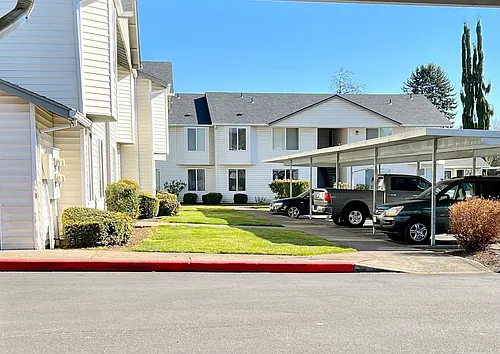 5075-5105 10th Ave NE Photo 1