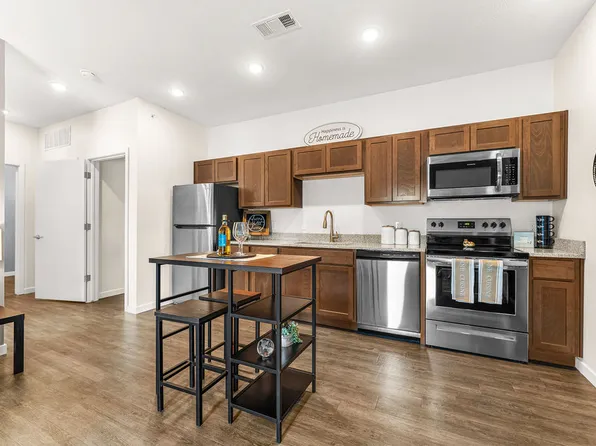 Lofts at Fox Ridge