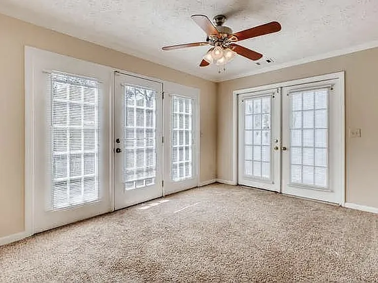 2124B Hickory Bnd SE #B — Photo 5