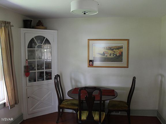 4th image of 509 S Market St