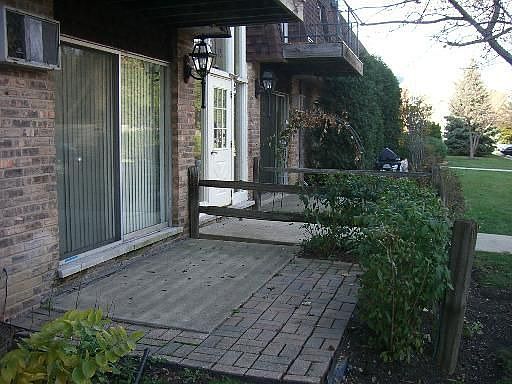 1st image of 715 Grove Dr #1073