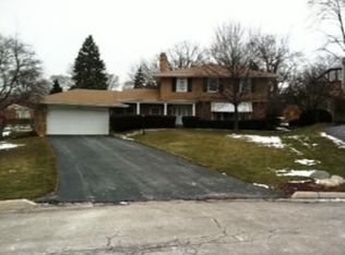 920 Lawn Cir, Western Springs, IL