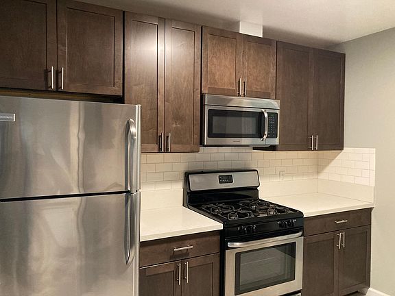 4th image of 1224 N Fairfax Ave APT 4