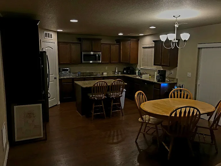 8381 Needle Drop Ct — Photo 3
