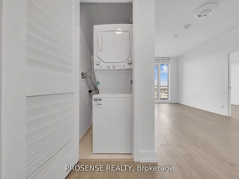 215 Veterans Dr #907 — Photo 5
