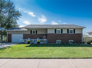 115 E 7th St, Roxana, IL 62084