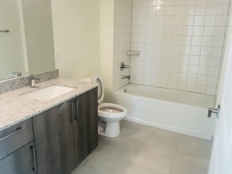 1265 W 31st St #108 — Photo 11