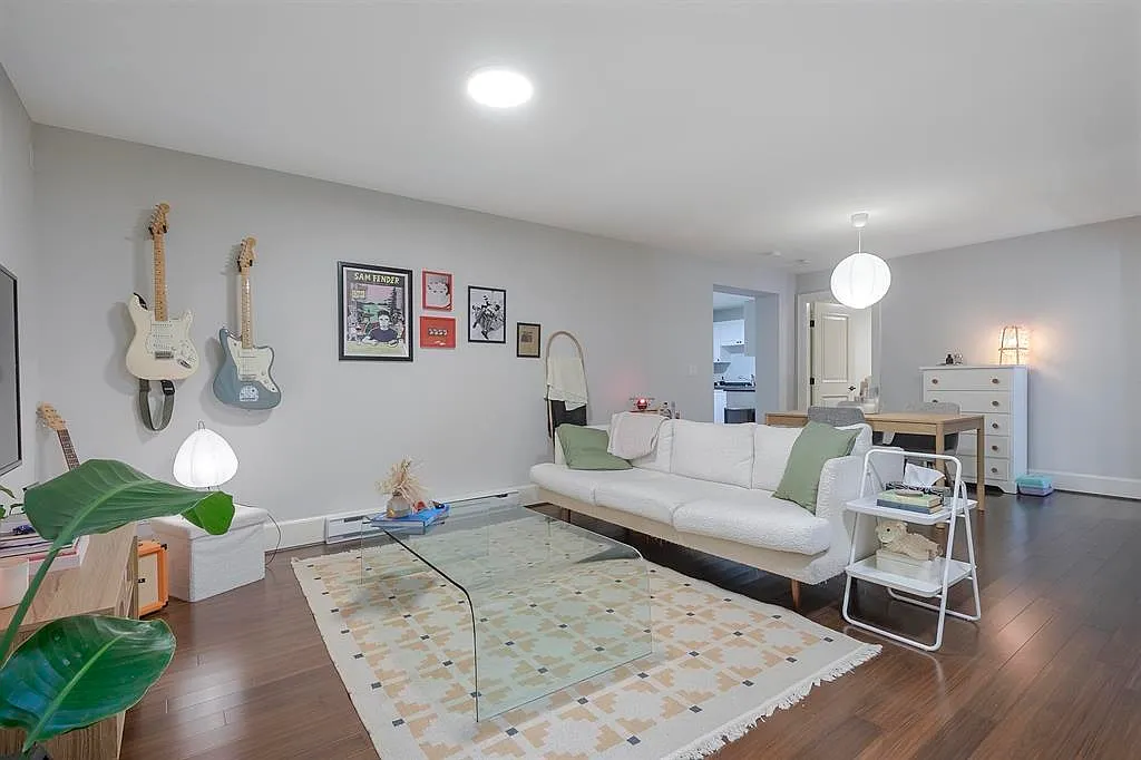 1 bed, 700 sqft, $1,850 — Photo 2