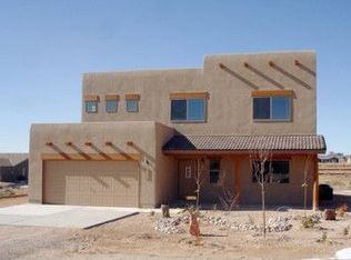 709 6th St NE, Rio Rancho, NM 87124