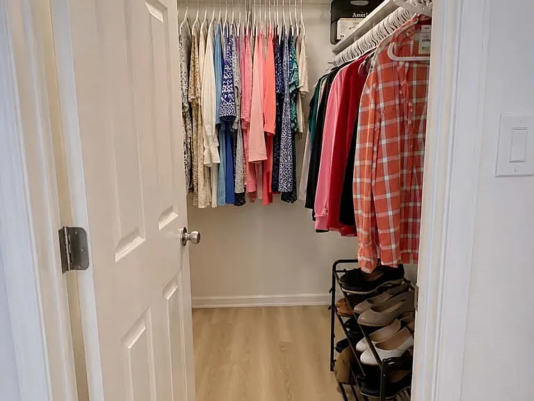 1545 Lodge Ln — Photo 3