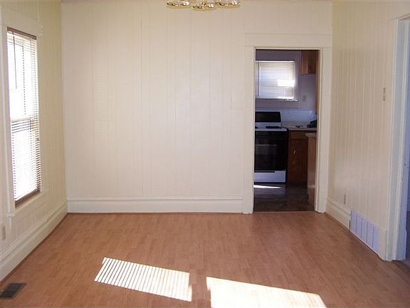 3rd image of 617 N 13th St