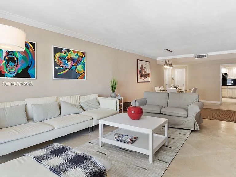 5825 Collins Ave #9C — Photo 5