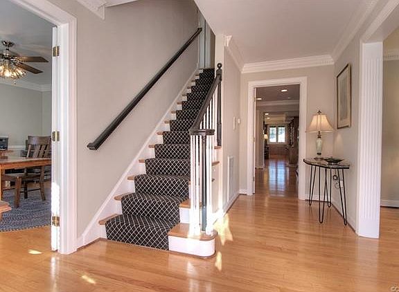 3rd image of 8701 Tarrytown Dr