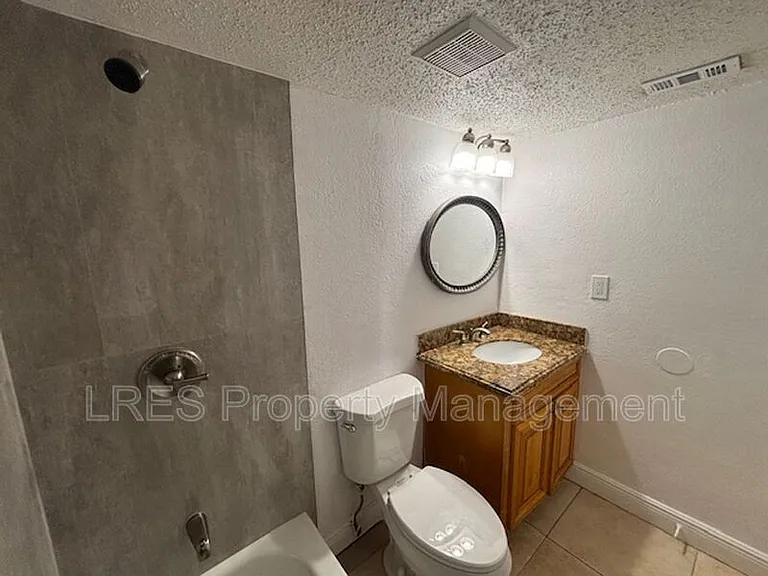 4725 S Texas Ave #C — Photo 21
