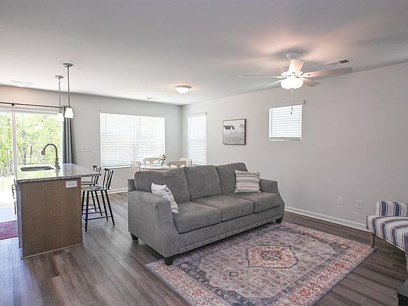5th image of 552 Kingfisher Ct