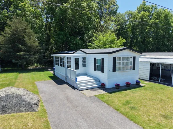 22 Southway, Taunton, MA 02780