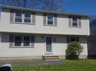 19 Modoc St, Worcester, MA 01604