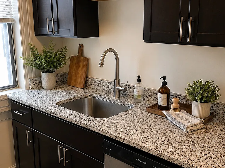 100 E Preston St #3 — Photo 3