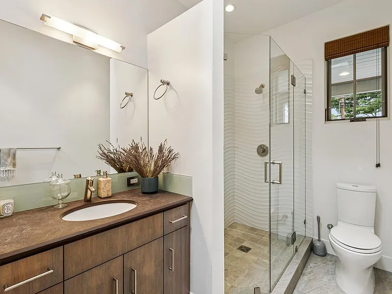 3708 Laguna Ave — Photo 22