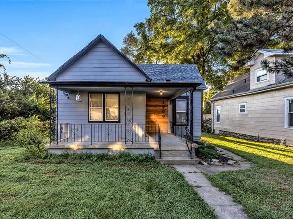 1709 Corrington Ave, Kansas City, MO 64126