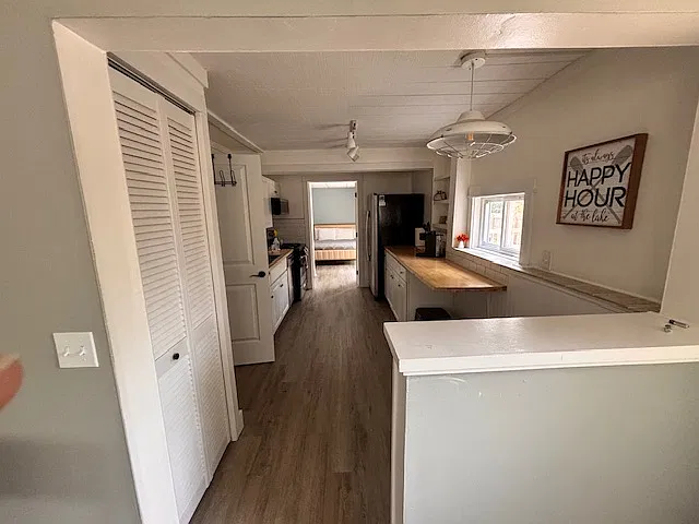 1 bed, 1000 sqft, $1,450 — Photo 2