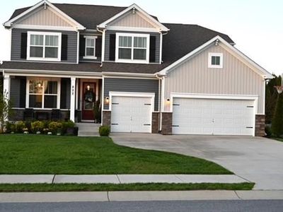 822 Redwood Dr, Westminster, MD 21157