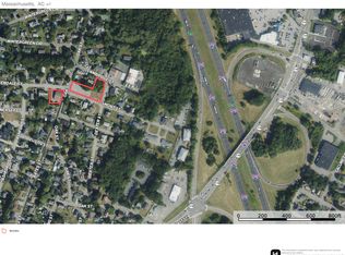 88 Oak St, Methuen, MA 01844
