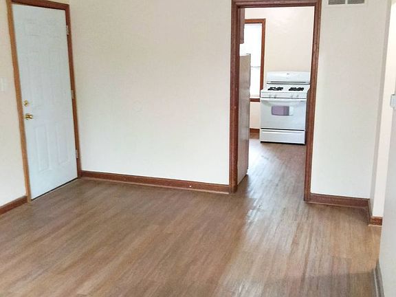 4th image of 2937 N 76th St APT 3