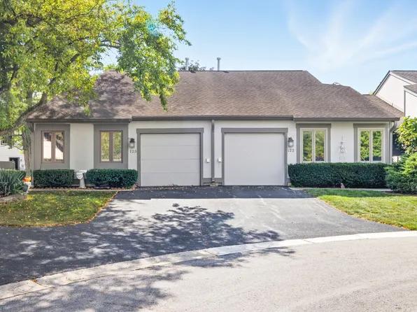 123 Honeysuckle Ct, Rolling Meadows, IL 60008