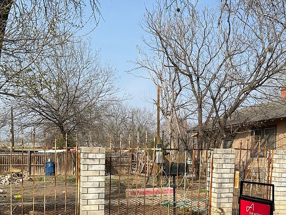 5th image of 3127 W. Travis LOT 51516
