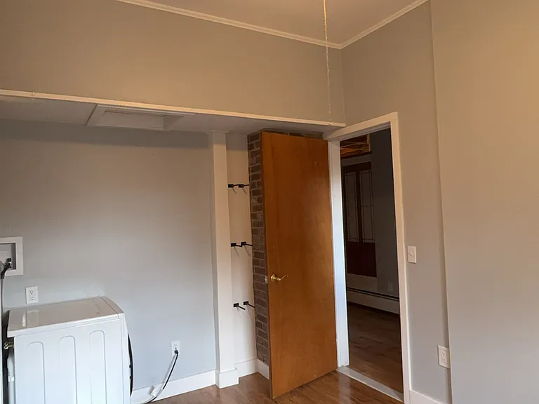 153 1st St #2 — Photo 9