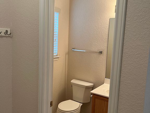 4th image of 218 Jetlyn Dr