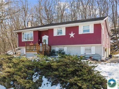 4030 Spring St, Whitehall, PA, 18052