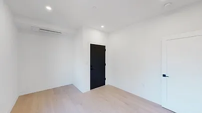 2 bed, 1013 sqft, $3,695 — Photo 4