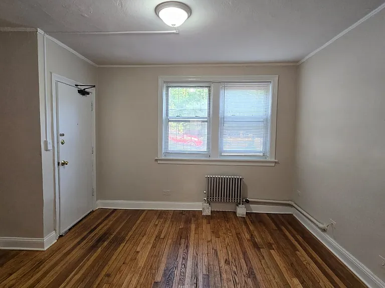 6904 N Ravenswood Ave #1 — Photo 1