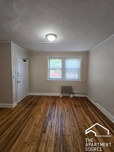 6904 N Ravenswood Ave #1 Photo 1
