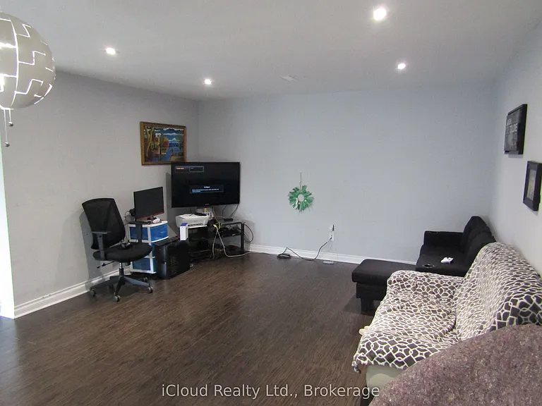 170 Troiless St — Photo 6
