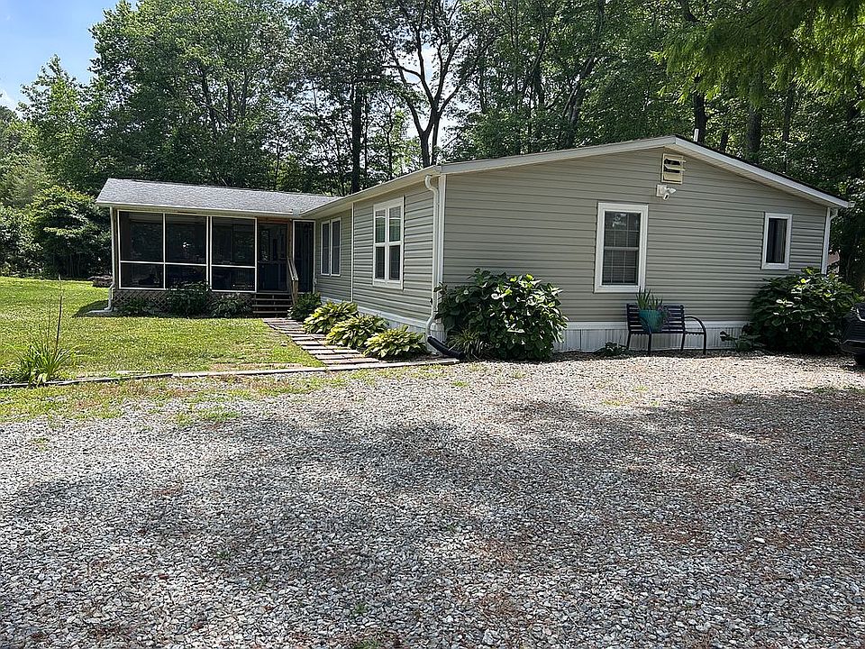 1st image of 37240 Carolina Dr