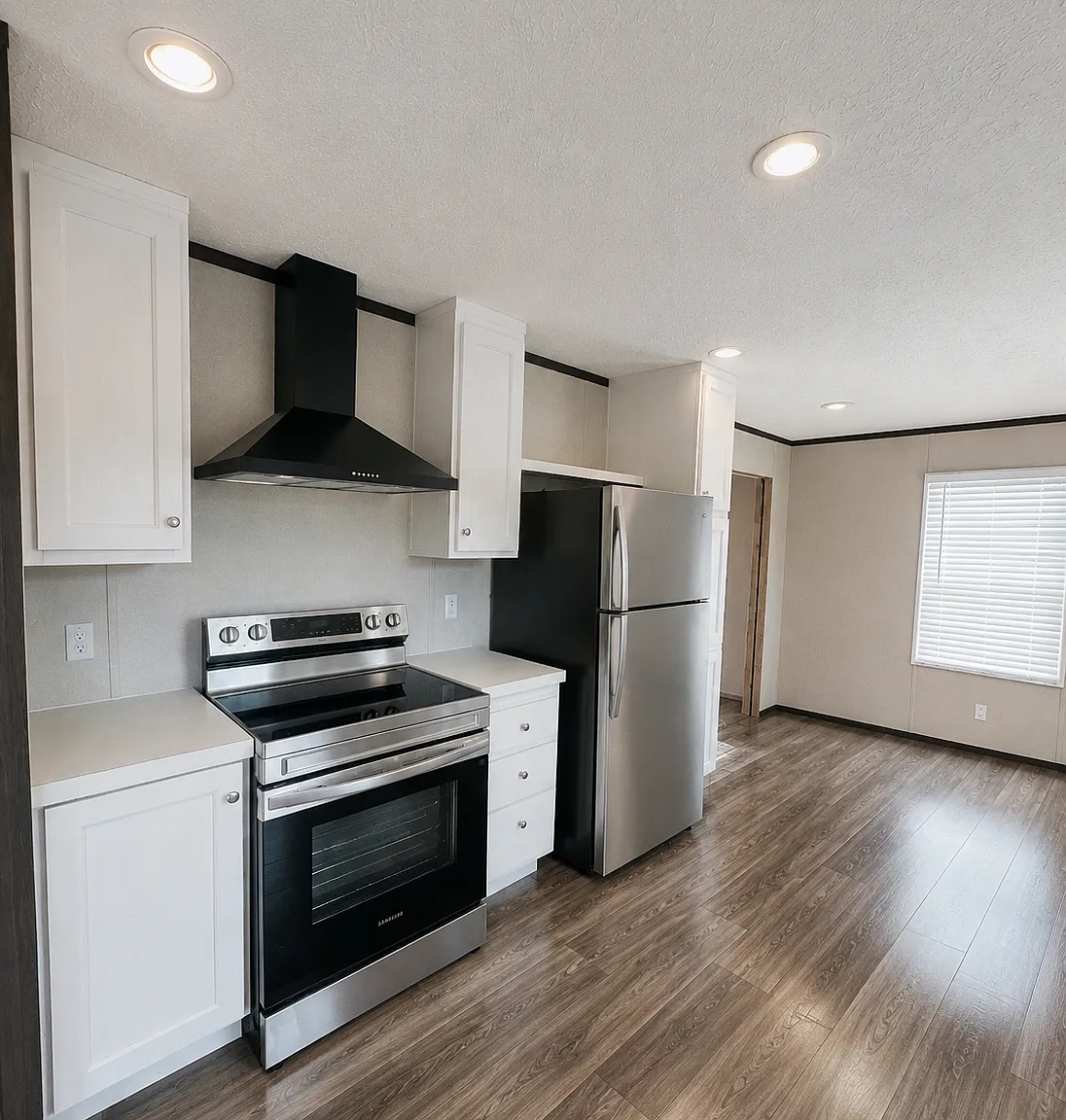 3 bed, 1152 sqft, $1,255 — Photo 3