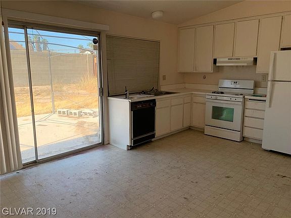 3rd image of 5611 Stirrup St