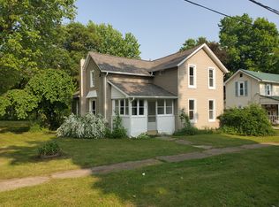 203 S Watkins St, Perry, MI 48872