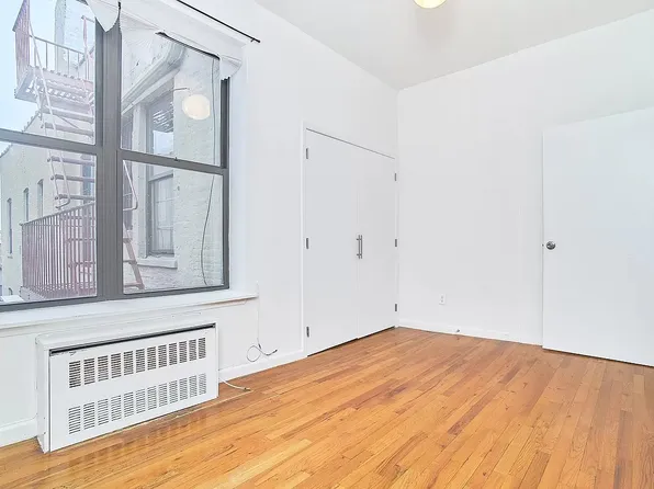 241 West 113th Street image 10 of 12