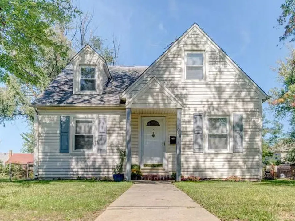 1008 Paul Dr