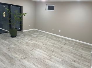 32 Kathleen Pl #1, Edison, NJ 08817