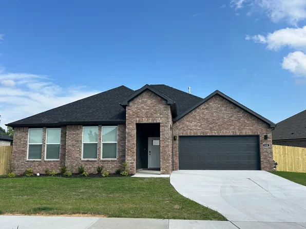 522 N Goose Xing, Farmington, AR 72730