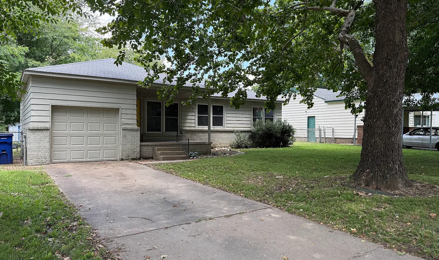 3 bed, 960 sqft, $1,480 — Photo 2